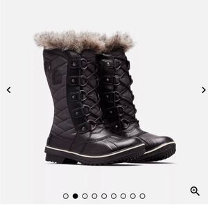 Sorel Toffino Black Quilted Insulated Waterproof Lace Up Faux Fur Trim S…